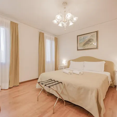 Santo Stefano Palace * Benátky
