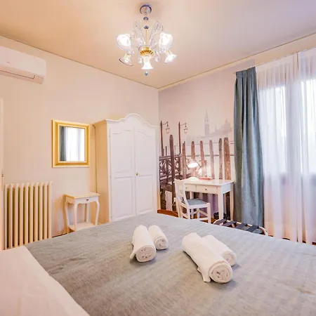 Santo Stefano Palace * Benátky