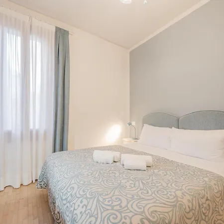 Santo Stefano Palace *