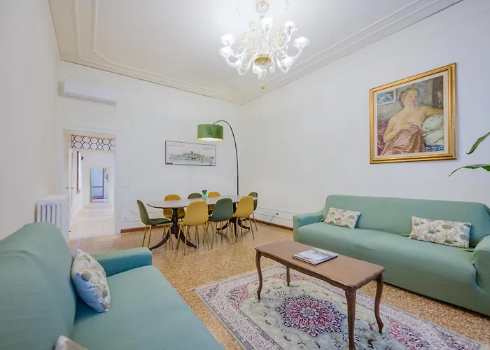 Santo Stefano Palace * Venetië