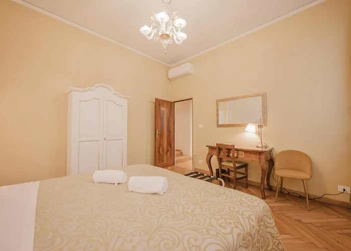Santo Stefano Palace Appartement