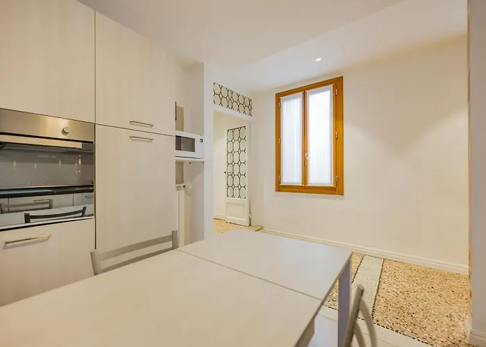 Appartement Santo Stefano Palace Venetië