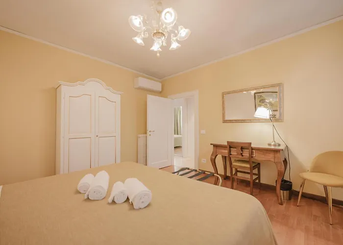 Santo Stefano Palace Διαμέρισμα