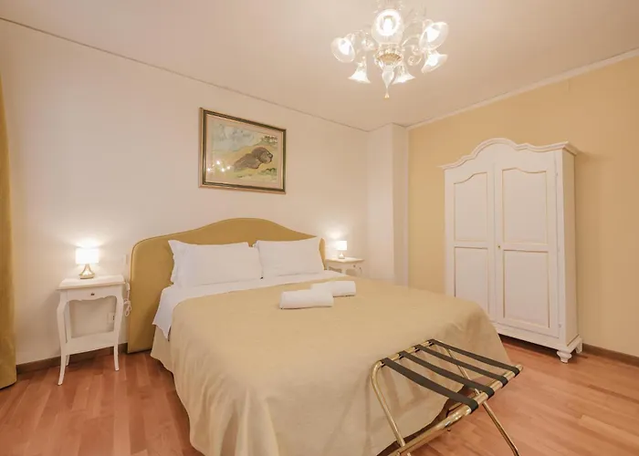 Santo Stefano Palace Апартаменты Венеция