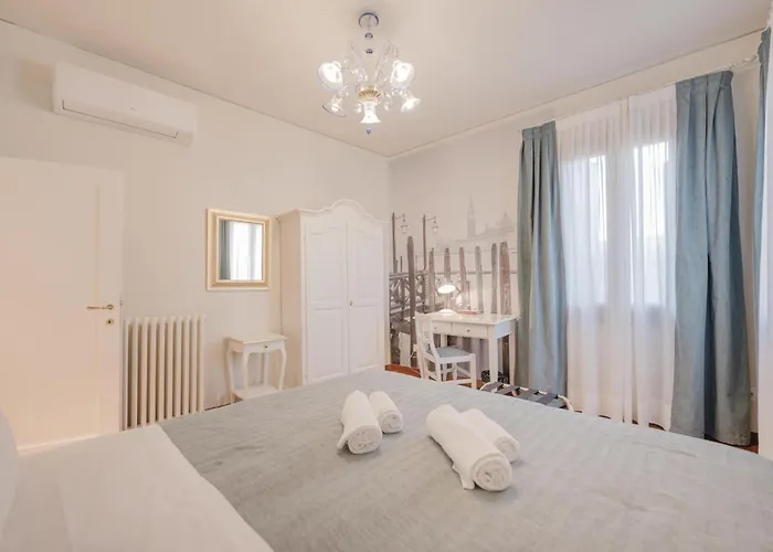 Διαμέρισμα Santo Stefano Palace Βενετία