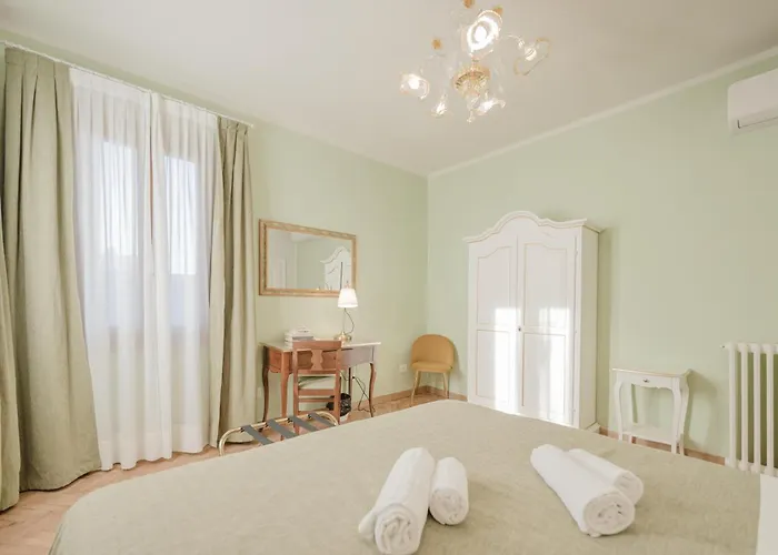 Santo Stefano Palace * Венеция