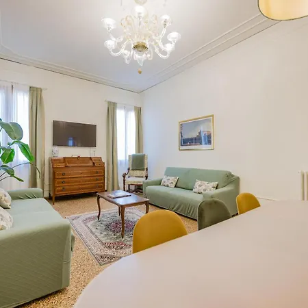 Santo Stefano Palace * Венеция