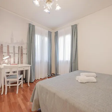 Santo Stefano Palace Апартаменты *