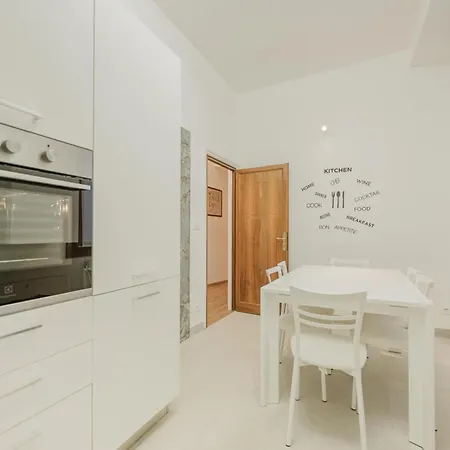 Santo Stefano Palace