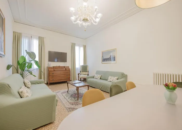 Santo Stefano Palace Daire